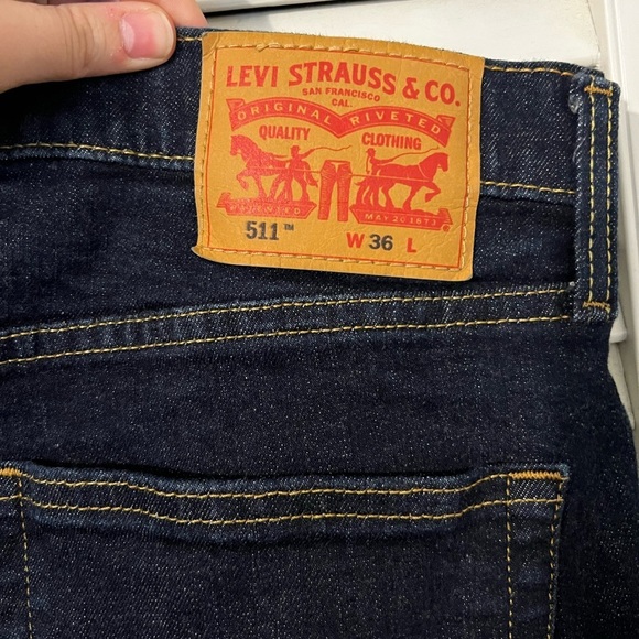 Levi’s 511 Slim Cut Off Dark Wash Jean Shorts - Picture 6 of 9